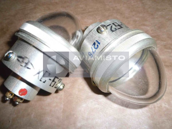 HS-62 tail navigation light, installation-side view