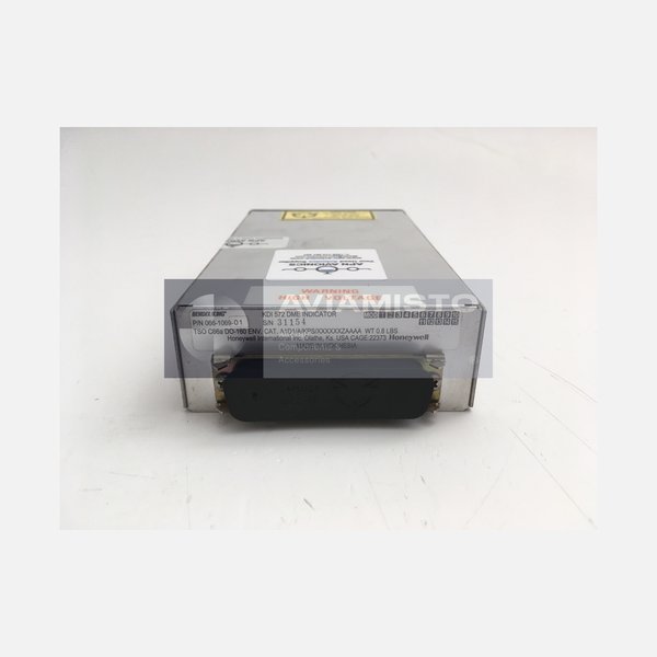 066-1069-01 BendixKing KDI 572 DME indicator identification plate