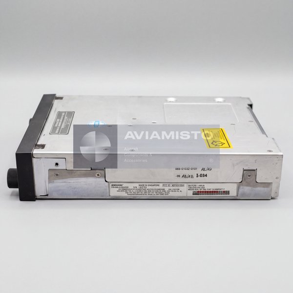 069-01032-0101 BendixKing KX 155A NAV/COM transceiver front view