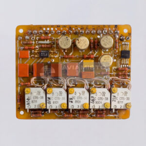 3023 voltage amplifier comparator board for the A-034-4-16 indicator